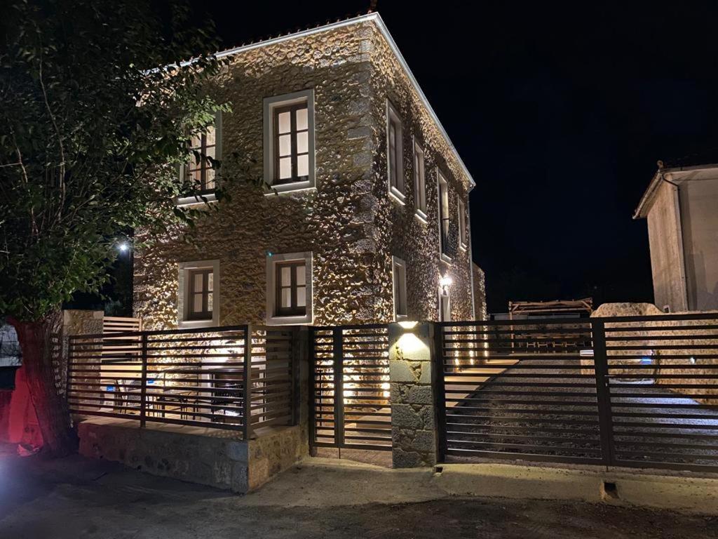 Indigo Leonidion Apartment Exterior foto